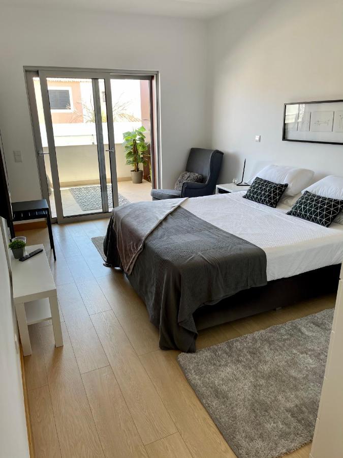 Beach Condo Porto Mos Лагуш Экстерьер фото
